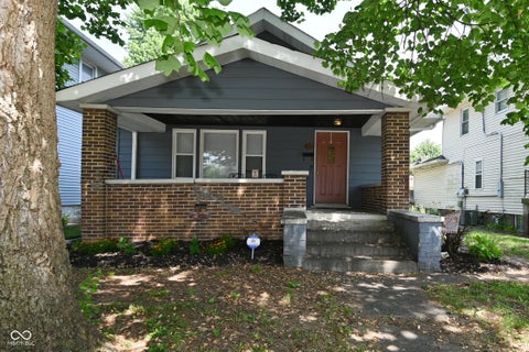 Photo of 611 Wallace Avenue, Indianapolis, IN 46201 (MLS # 22106324)