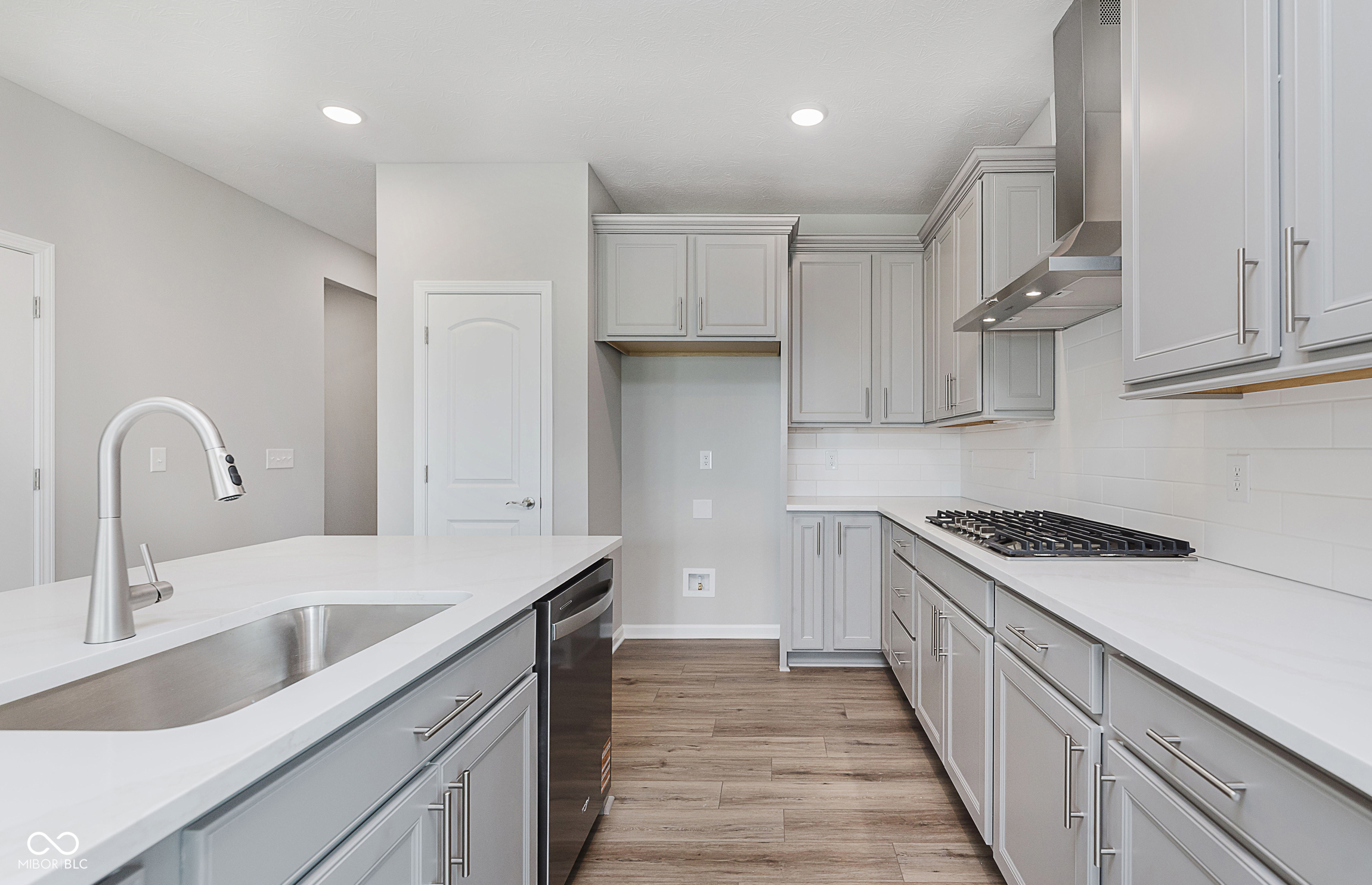 2543 Goldfinger Lane