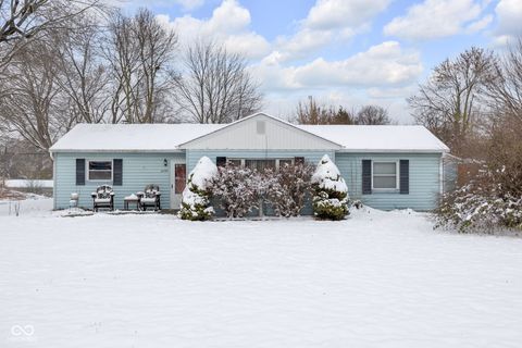 Photo of 2704 E Epler Avenue, Indianapolis, IN 46227 (MLS # 22075752)