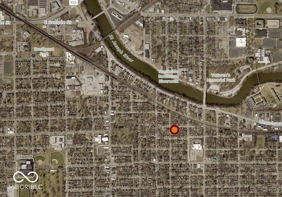 1336 E Dubail Avenue