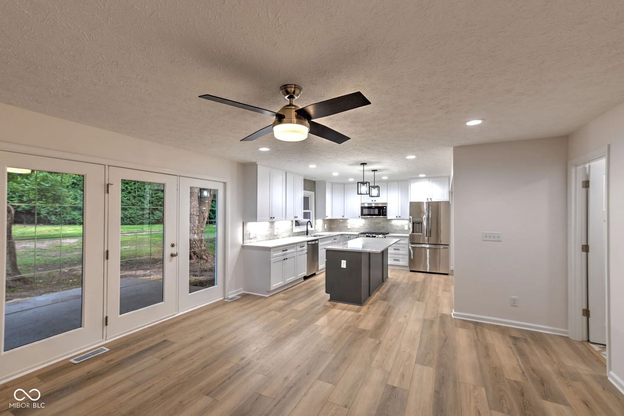 Greenwood, Indiana 46143, United States, 4 Bedrooms Bedrooms, ,4 BathroomsBathrooms,Residential,Pending,78704