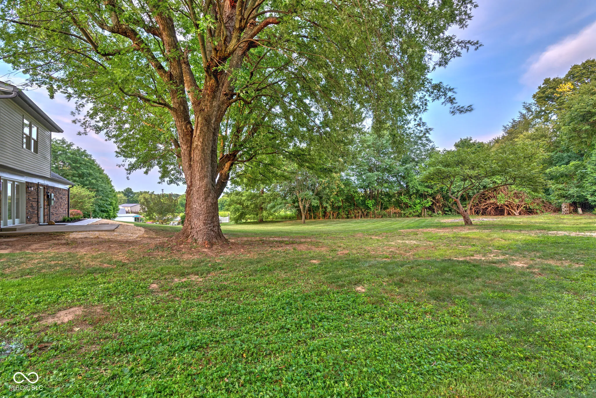 Greenwood, Indiana 46143, United States, 4 Bedrooms Bedrooms, ,4 BathroomsBathrooms,Residential,Pending,78704