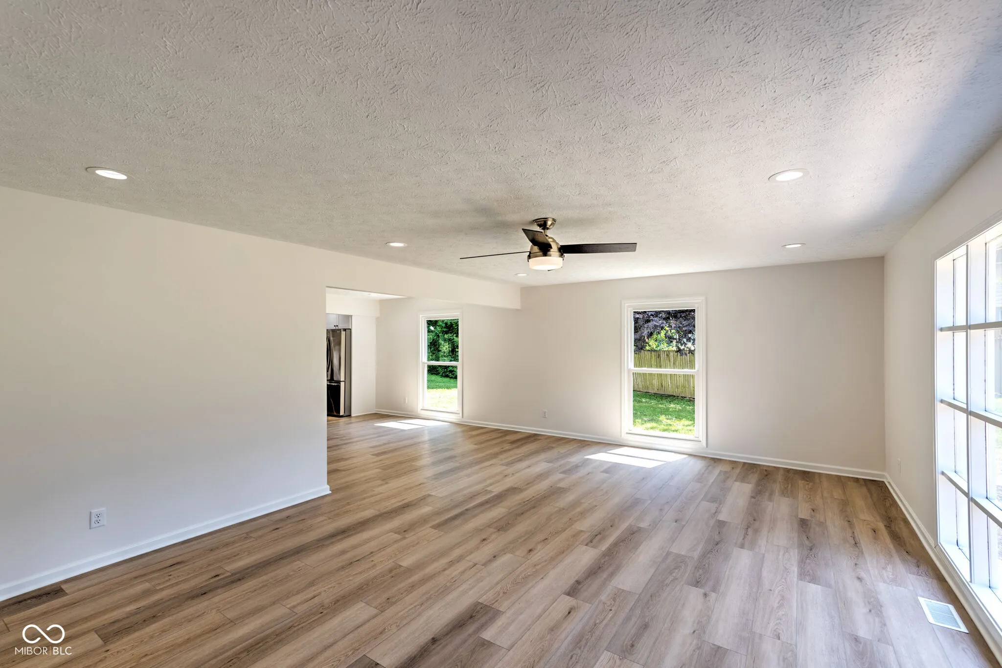 Greenwood, Indiana 46143, United States, 4 Bedrooms Bedrooms, ,4 BathroomsBathrooms,Residential,Pending,78704