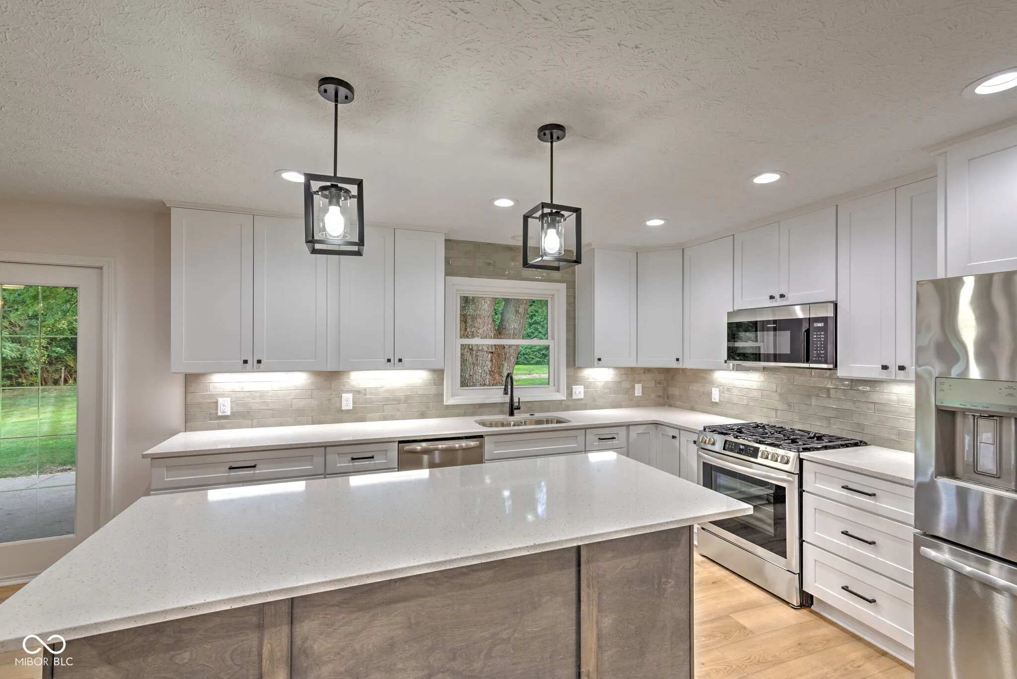 Greenwood, Indiana 46143, United States, 4 Bedrooms Bedrooms, ,4 BathroomsBathrooms,Residential,Pending,78704