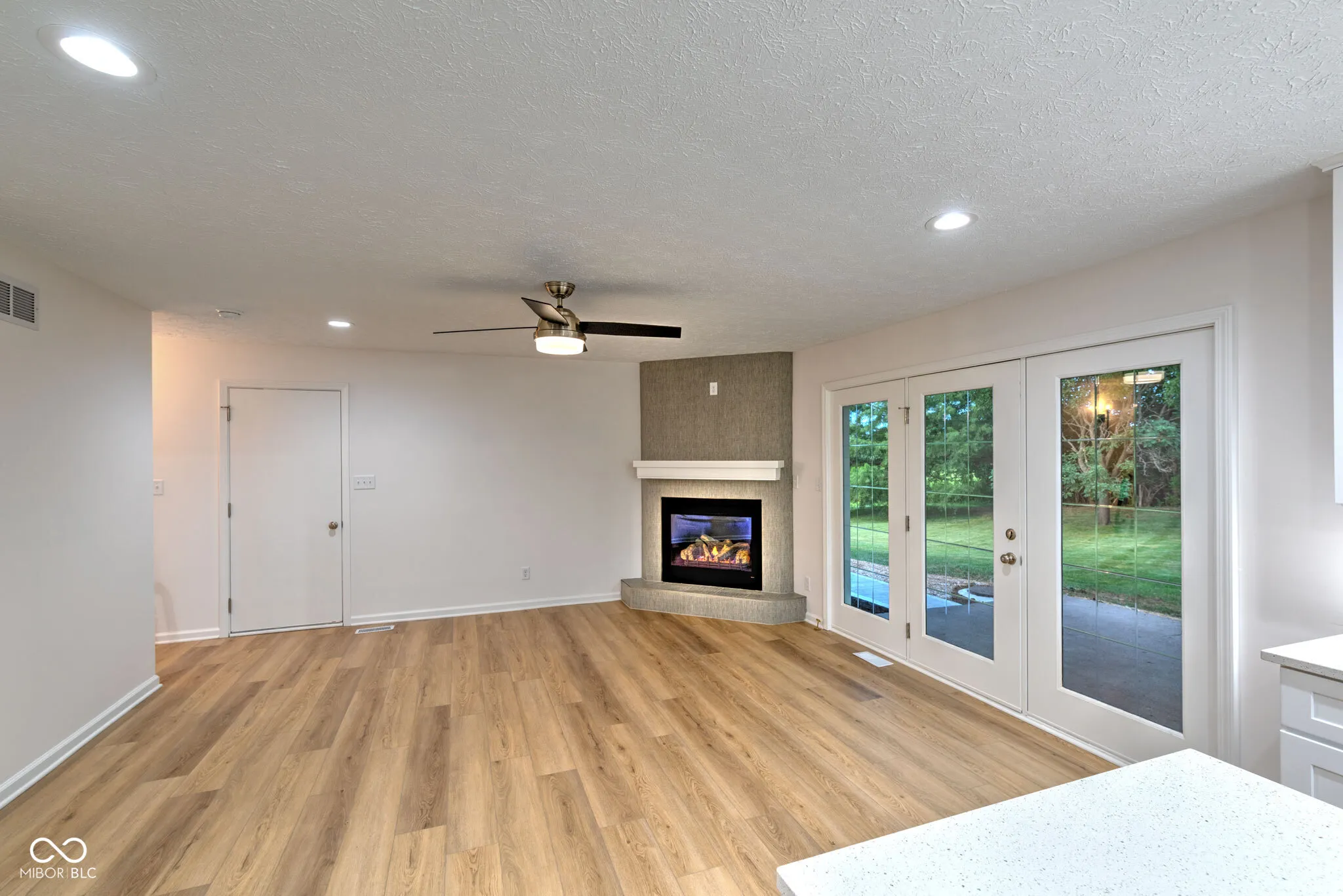 Greenwood, Indiana 46143, United States, 4 Bedrooms Bedrooms, ,4 BathroomsBathrooms,Residential,Pending,78704