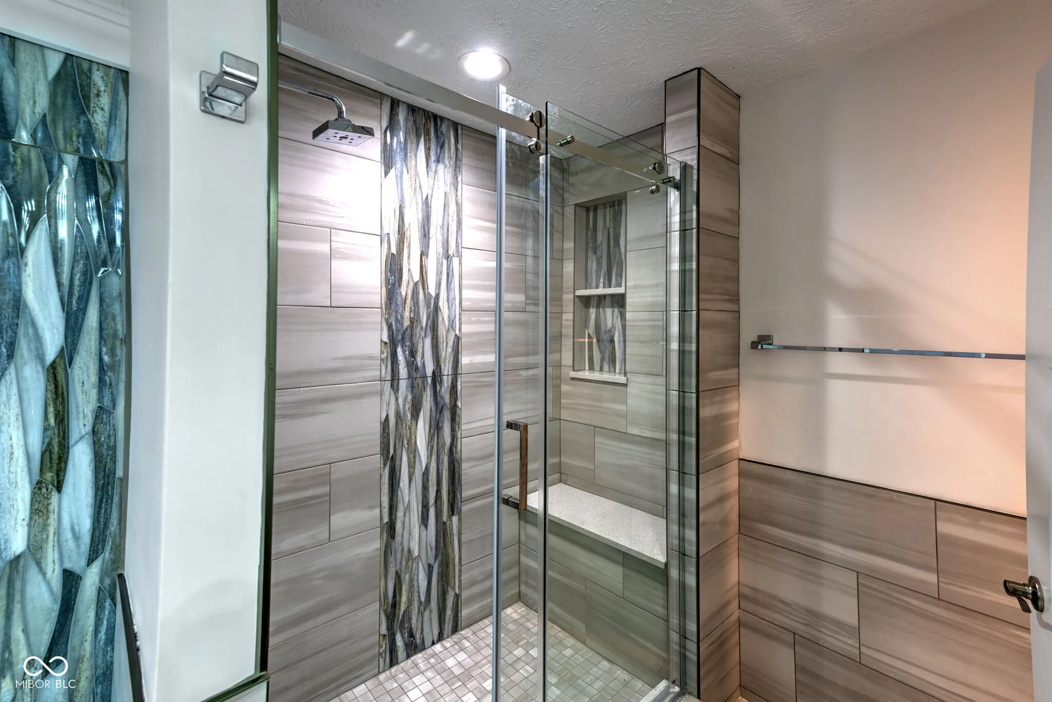 Greenwood, Indiana 46143, United States, 4 Bedrooms Bedrooms, ,4 BathroomsBathrooms,Residential,Pending,78704