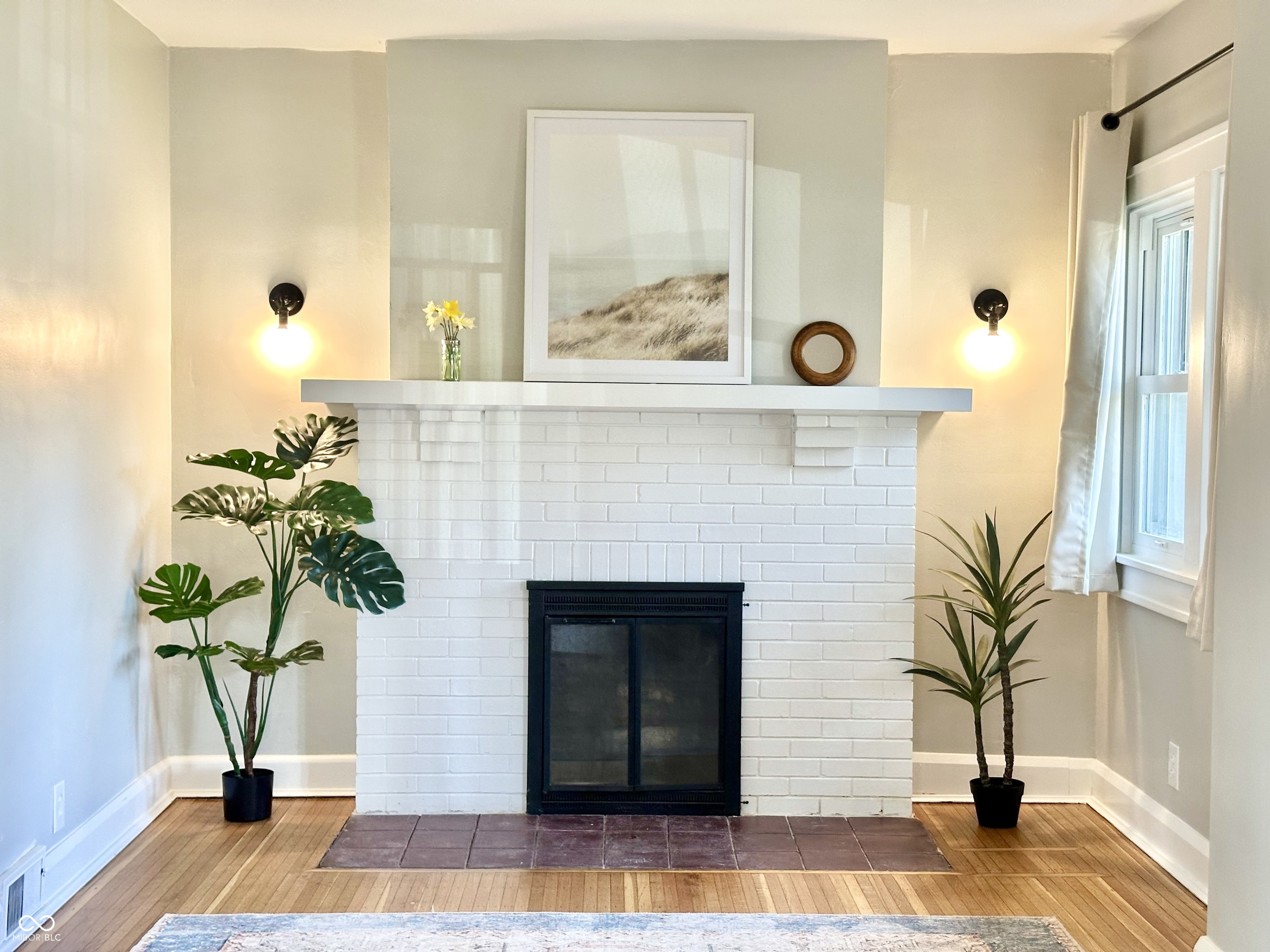 5442 N College Avenue