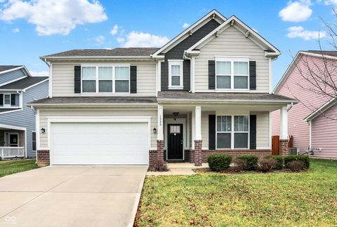 Photo of 1333 Old Heritage Place, Greenwood, IN 46143 (MLS # 22077830)