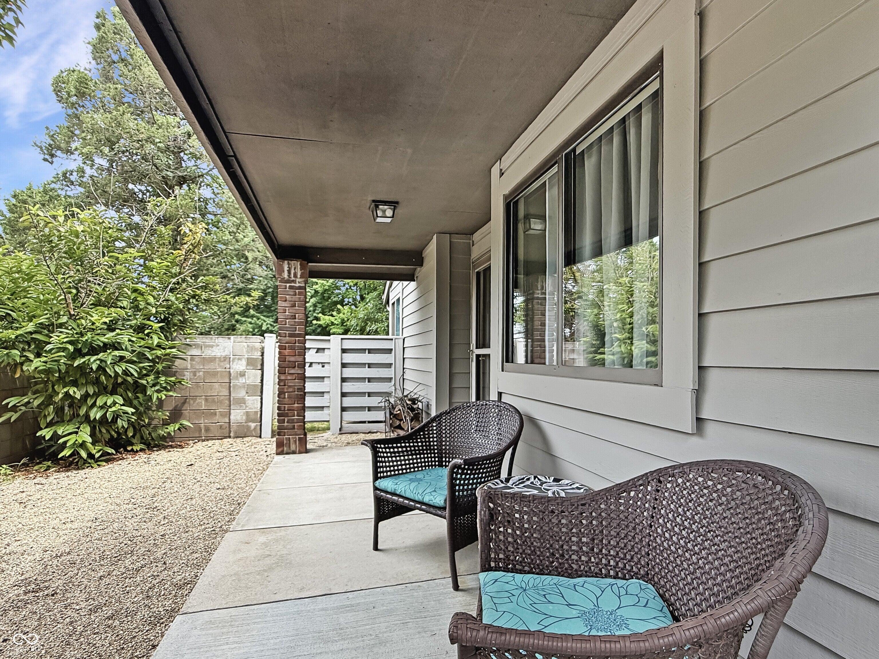 4692 Carya Square