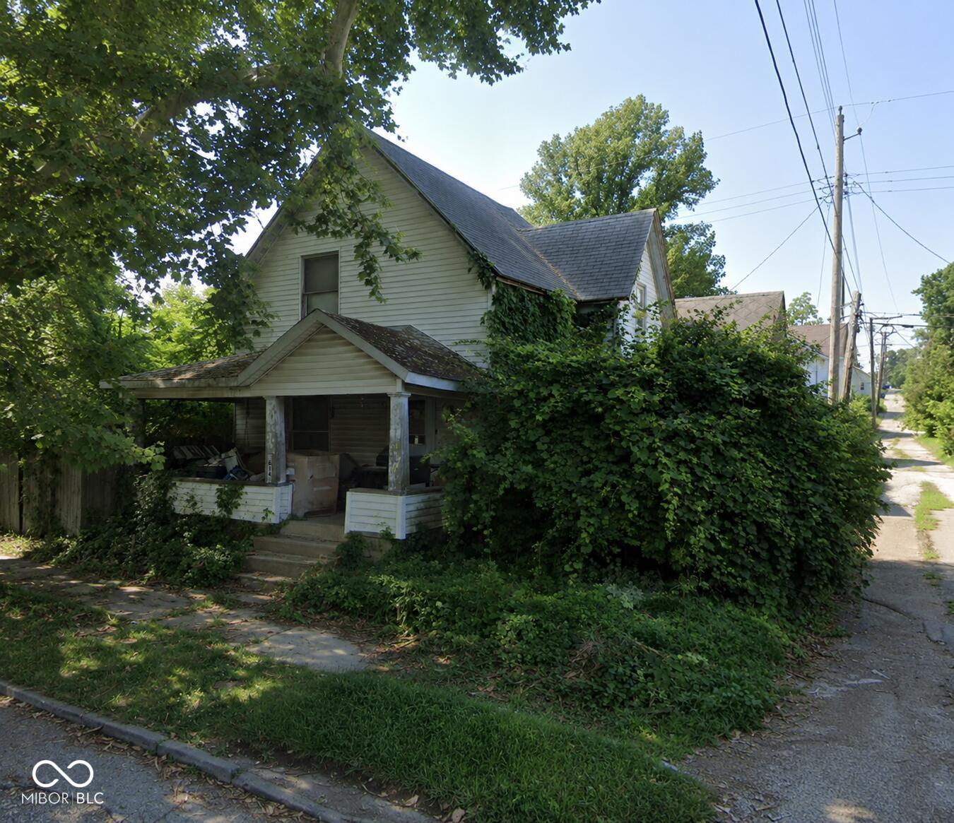 614 S Race Street