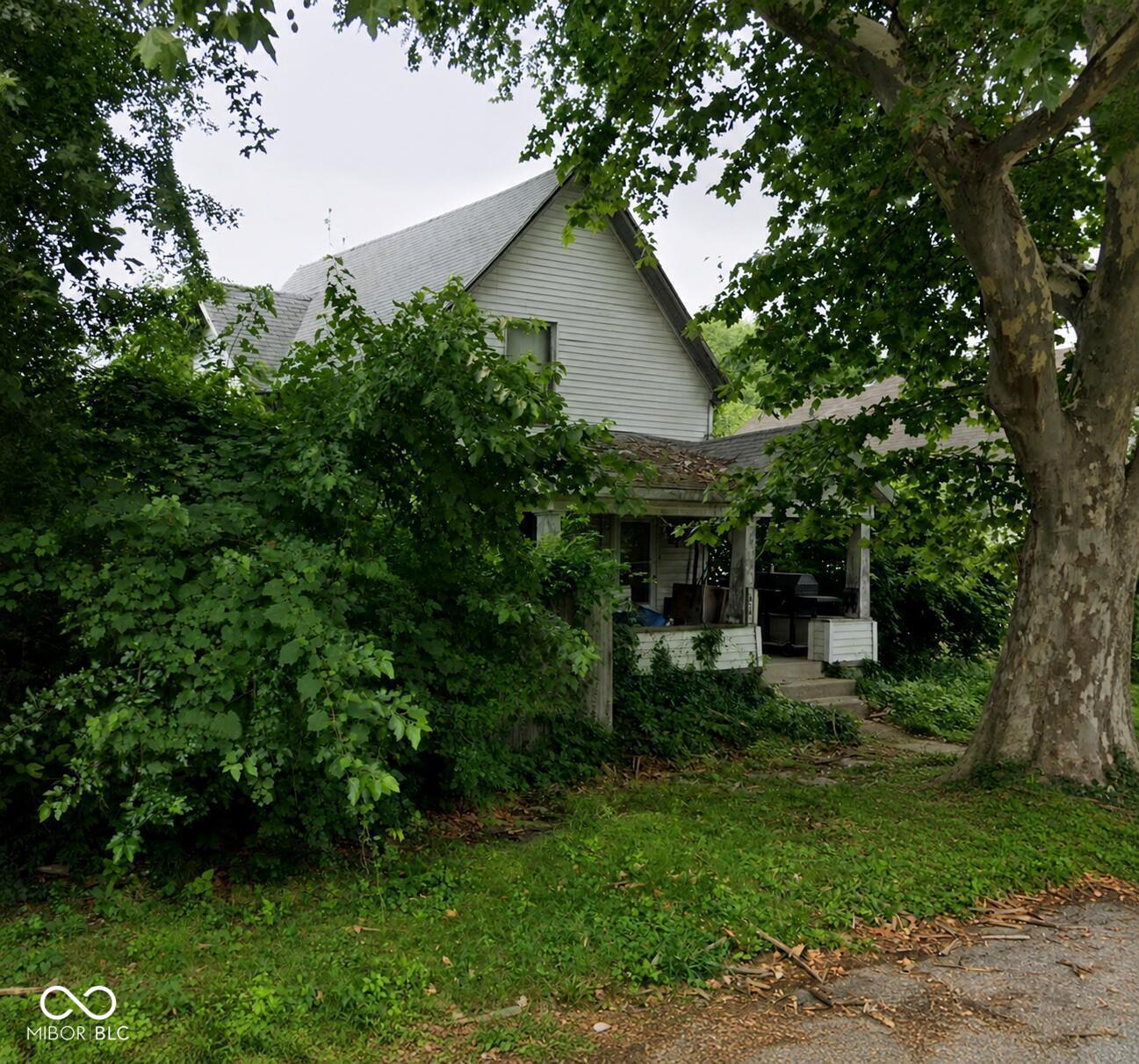 614 S Race Street