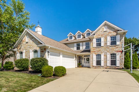 Photo of 894 Burgess Hill Pass, Westfield, IN 46074 (MLS # 22118460)