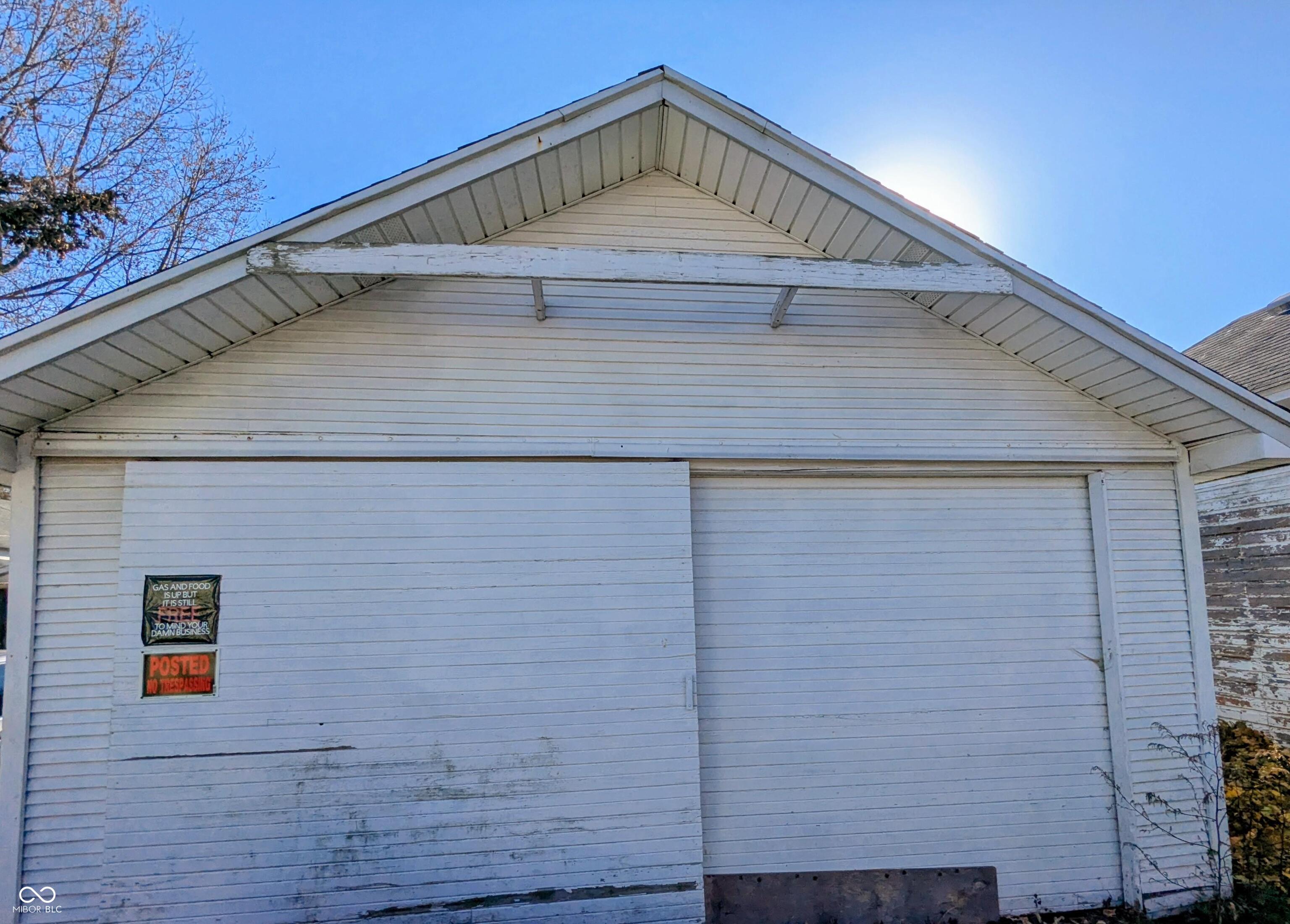 212 E Garfield Street