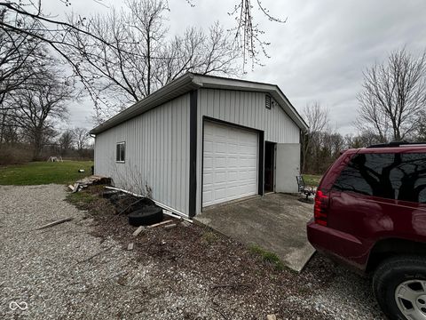 Photo of 1730 Wishmeyer Lane, Indianapolis, IN 46239 (MLS # 22080529)