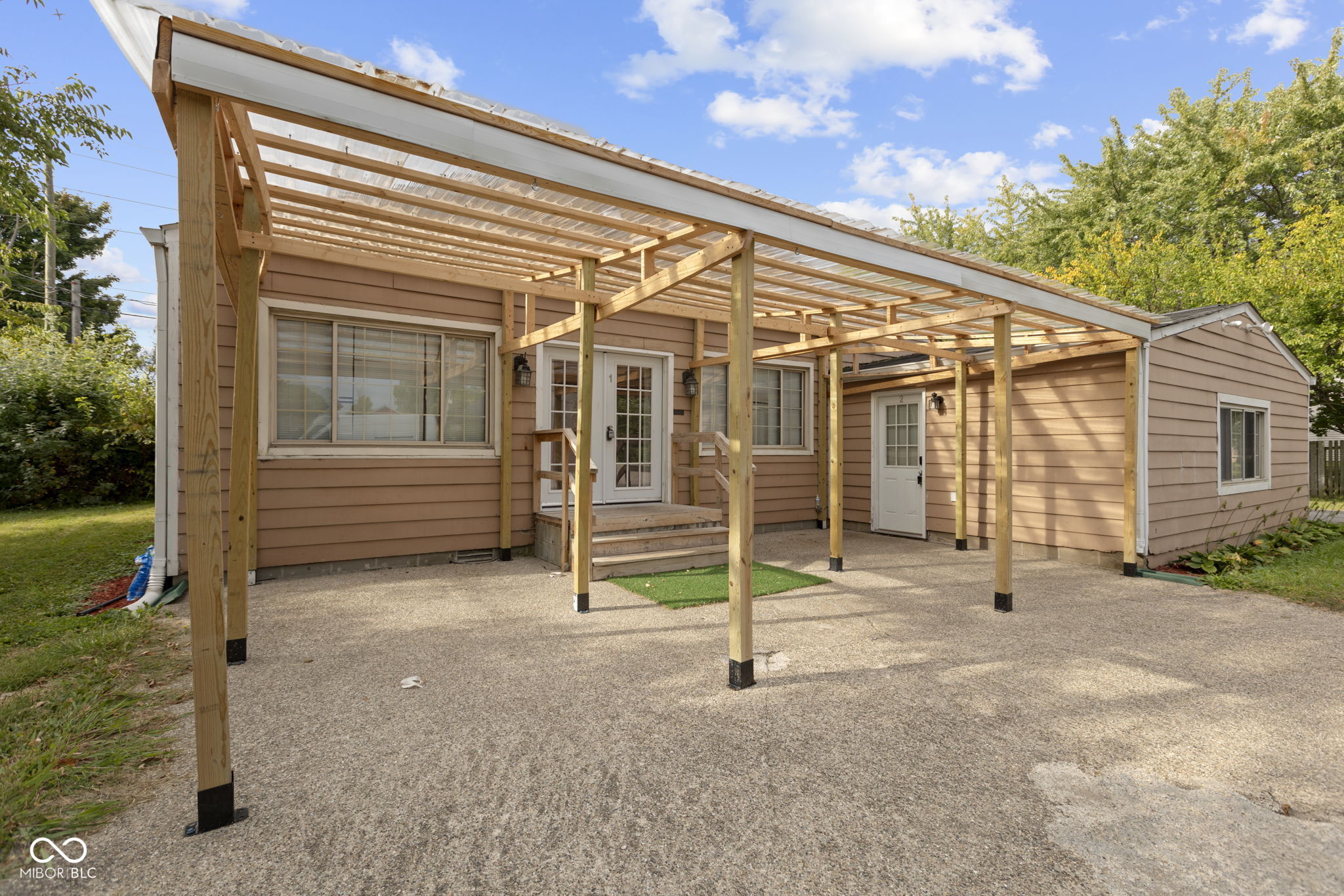 8372 E Us Highway 36