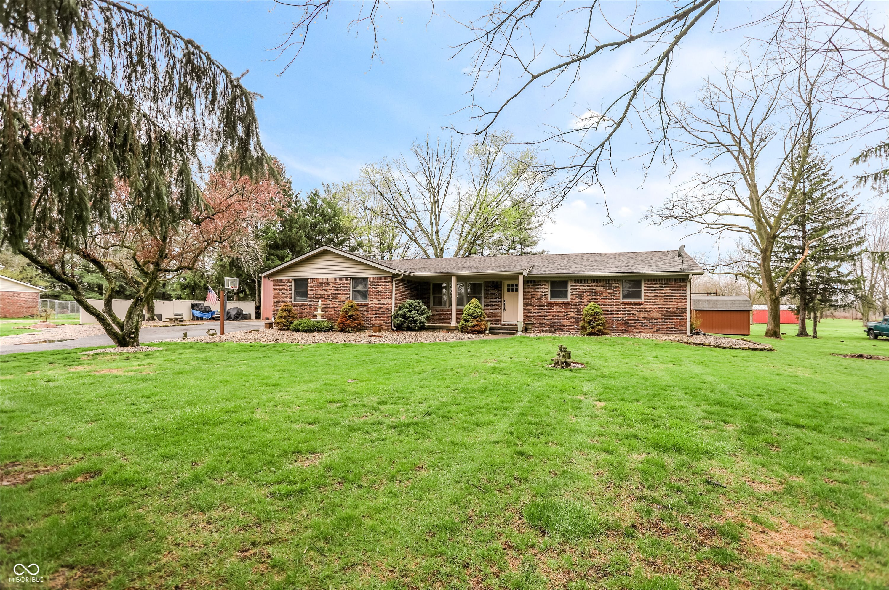 8420 N County Road 150 E