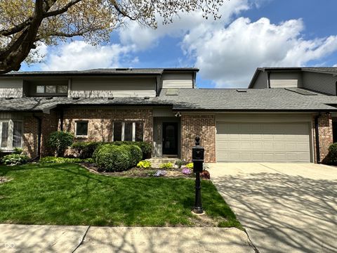 1030 Stratford Hall Street 17-3 Indianapolis IN 46260