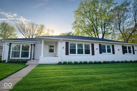 Photo of 9530 N Park Avenue, Indianapolis, IN 46240 (MLS # 22095363)