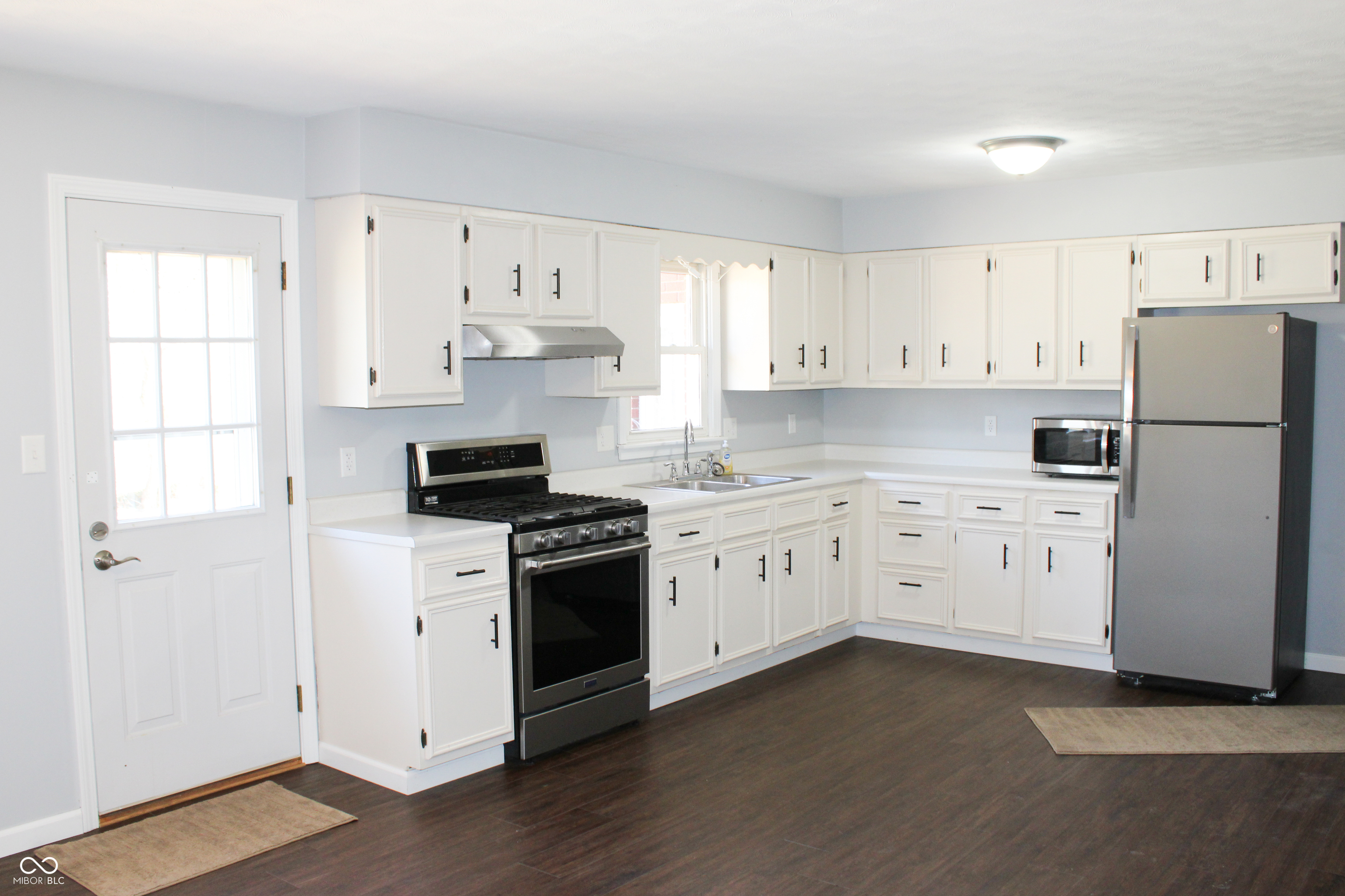 2460 S State Highway 7