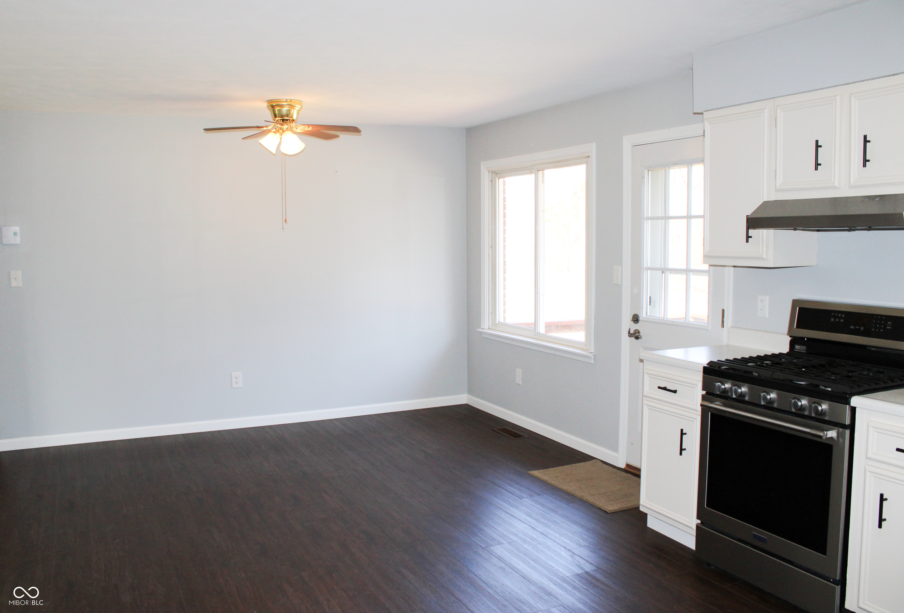 2460 S State Highway 7