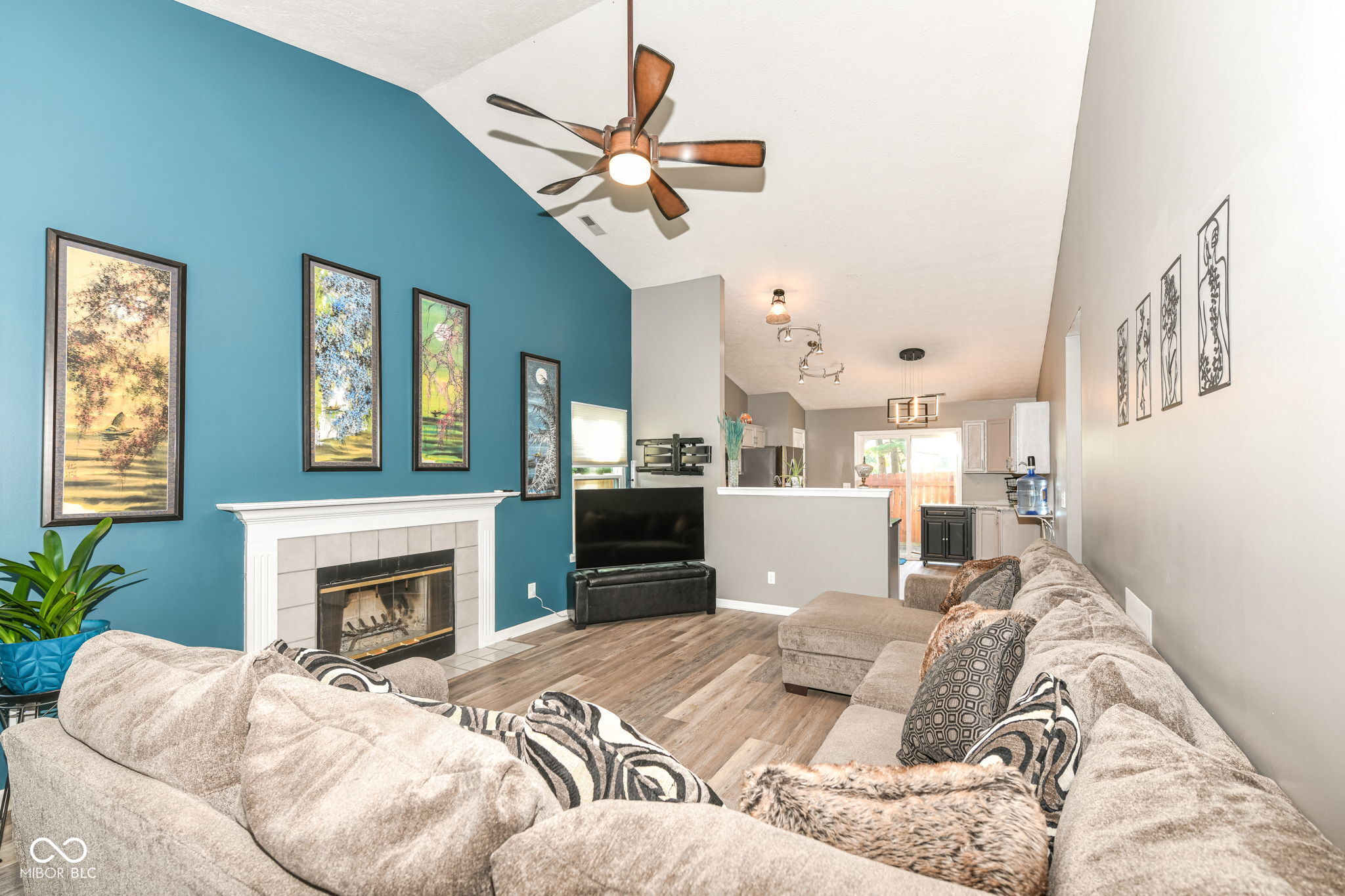 5619 Imperial Woods Circle