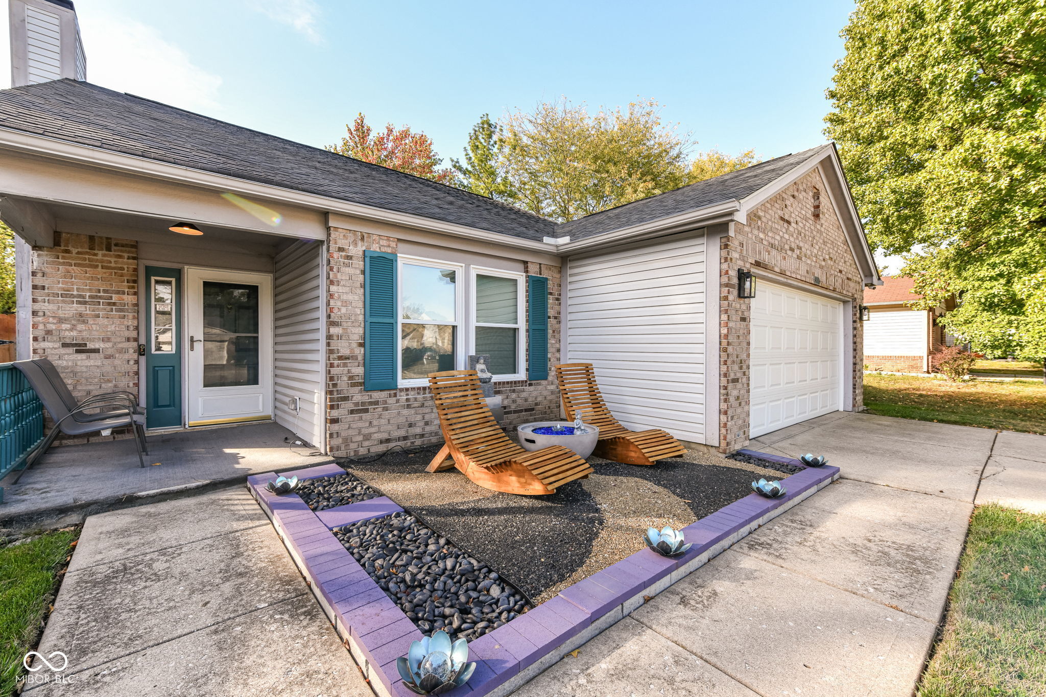5619 Imperial Woods Circle