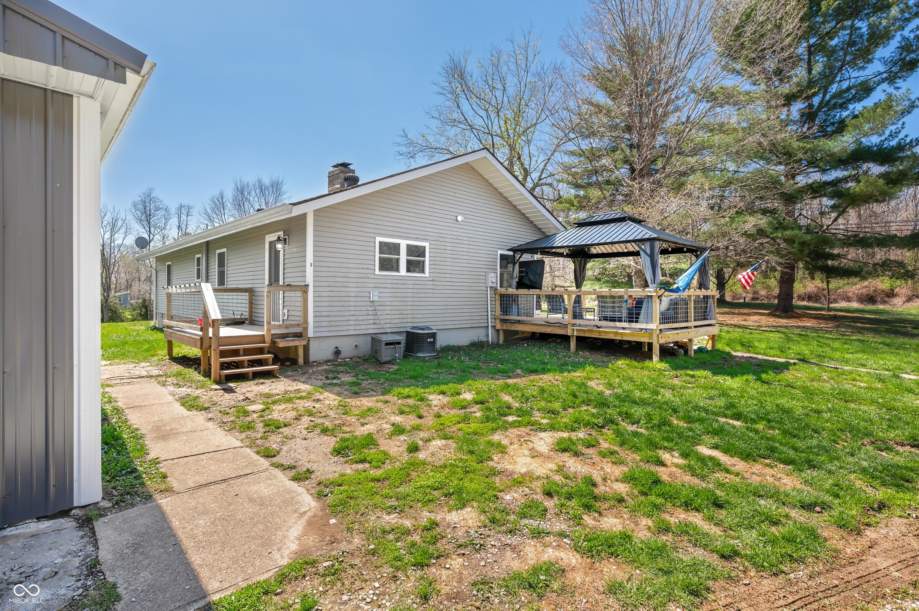 9267 N State Road 135