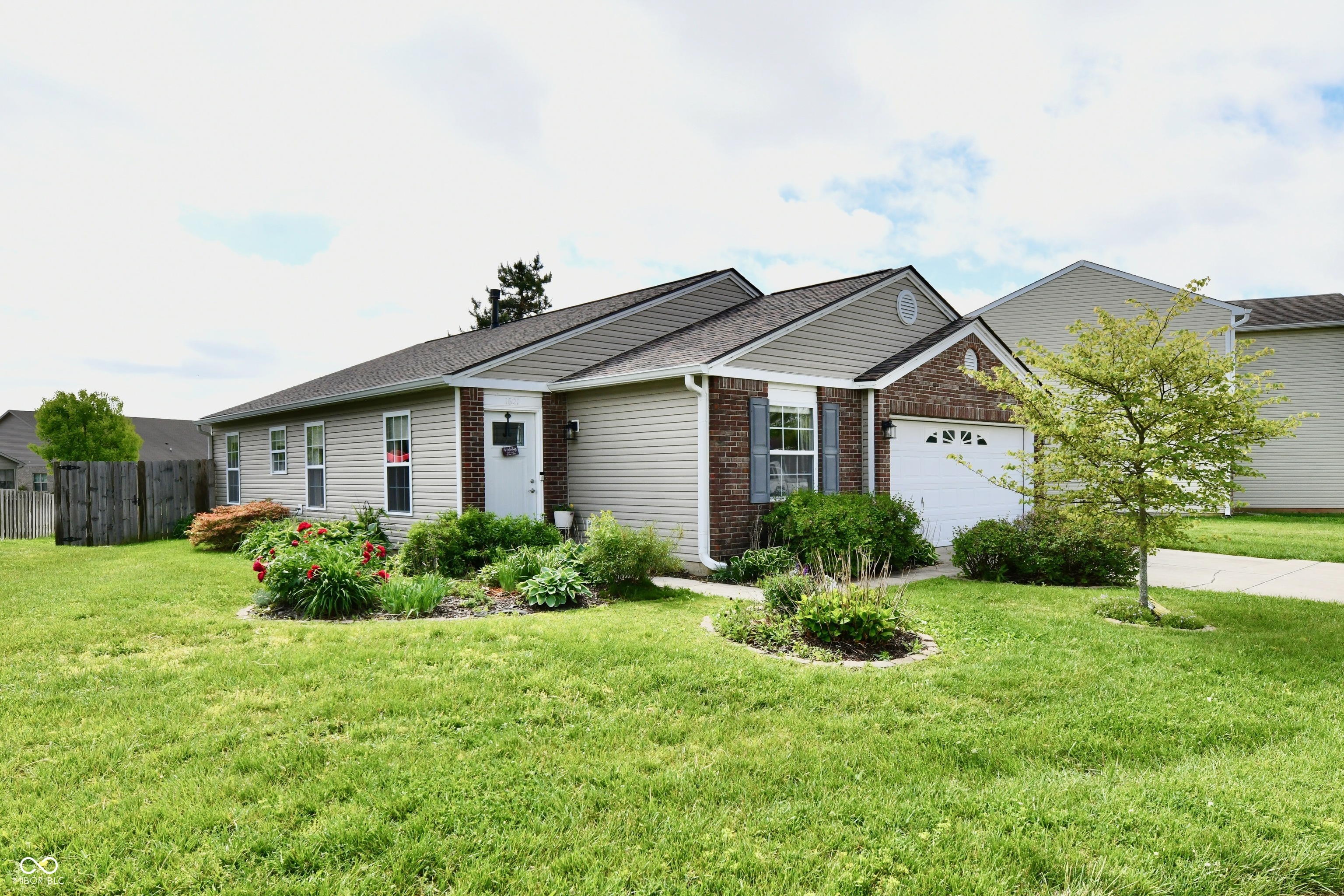 1621 Blue Grass Parkway
