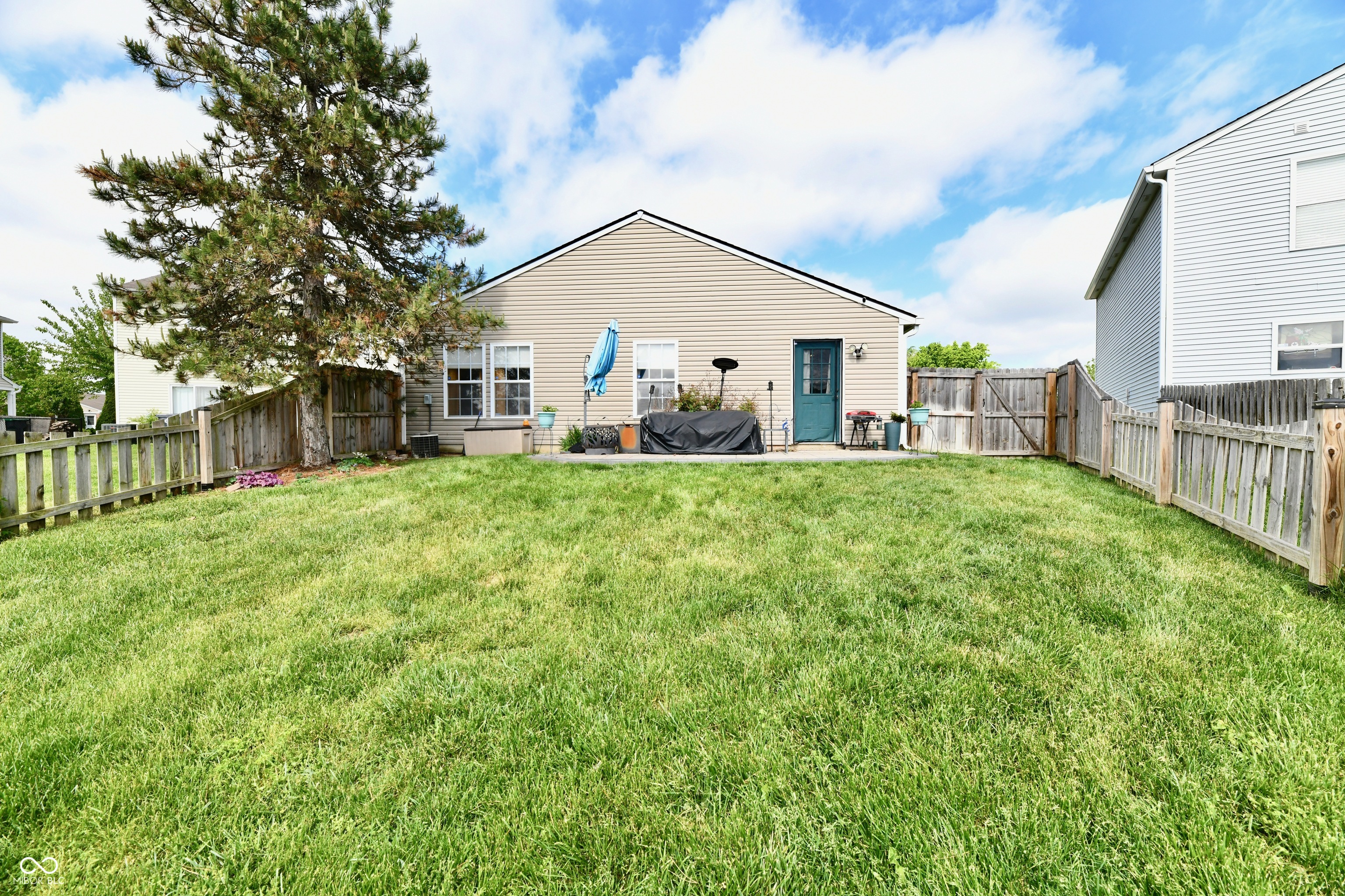 1621 Blue Grass Parkway