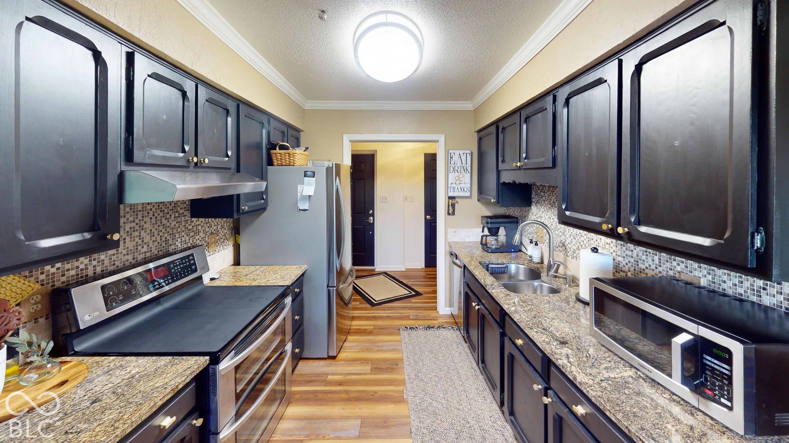 201 Bluffs Circle E