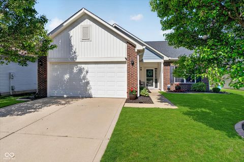 Photo of 17288 Tilbury Way, Westfield, IN 46074 (MLS # 22101813)