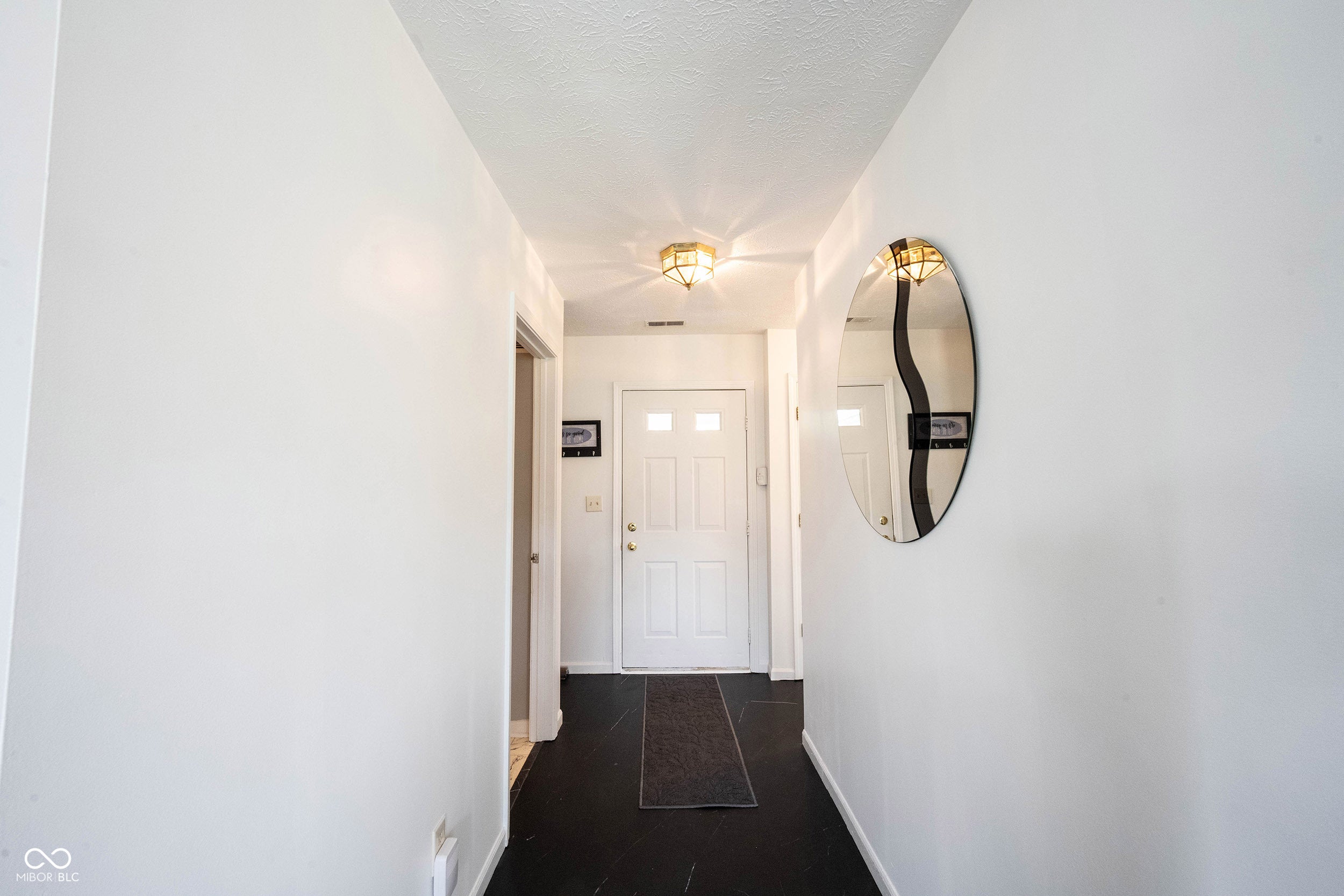 136 E Lullaby Court