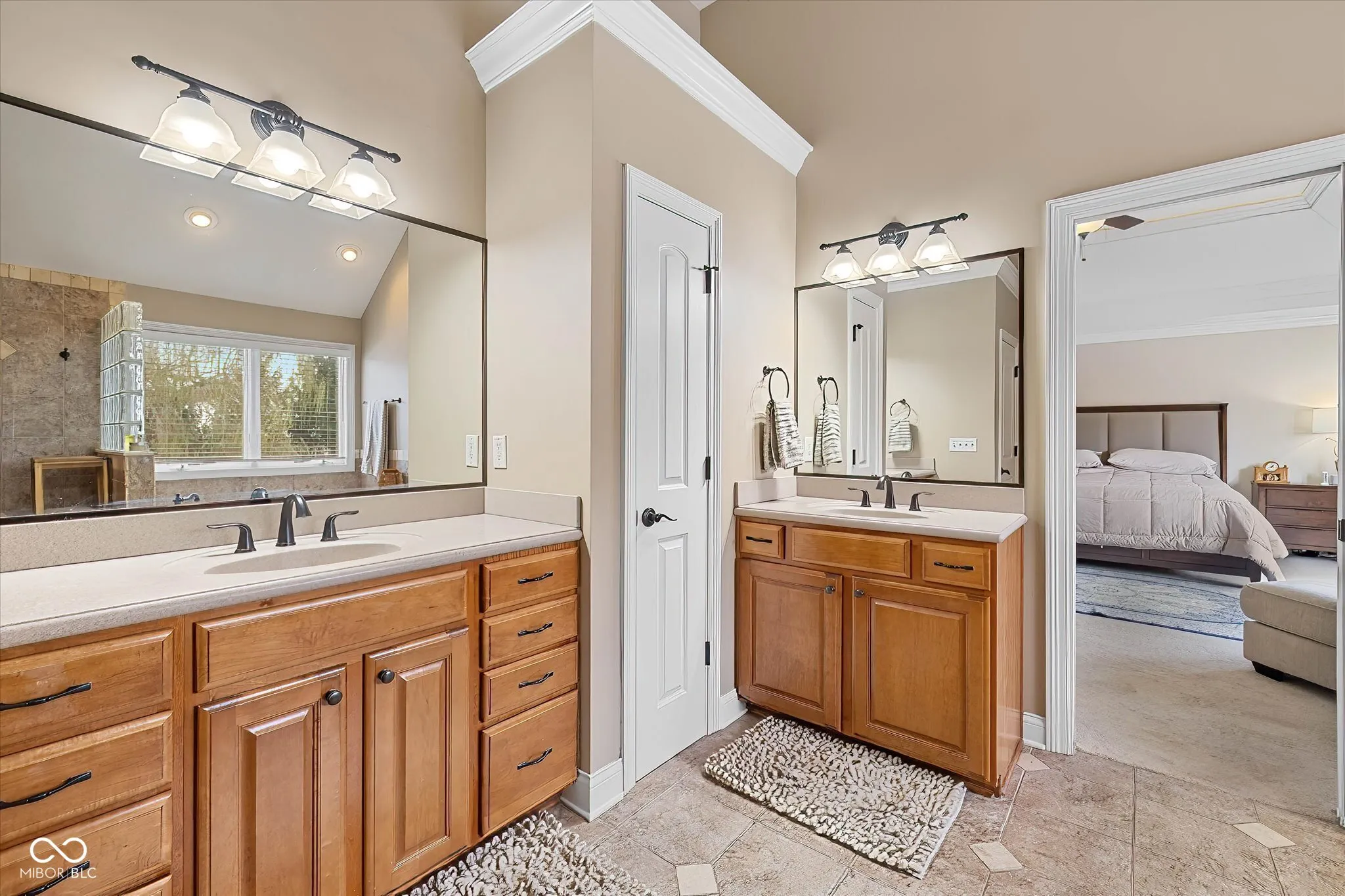 Fishers, Indiana 46040, United States, 5 Bedrooms Bedrooms, ,5 BathroomsBathrooms,Residential,Pending,251992