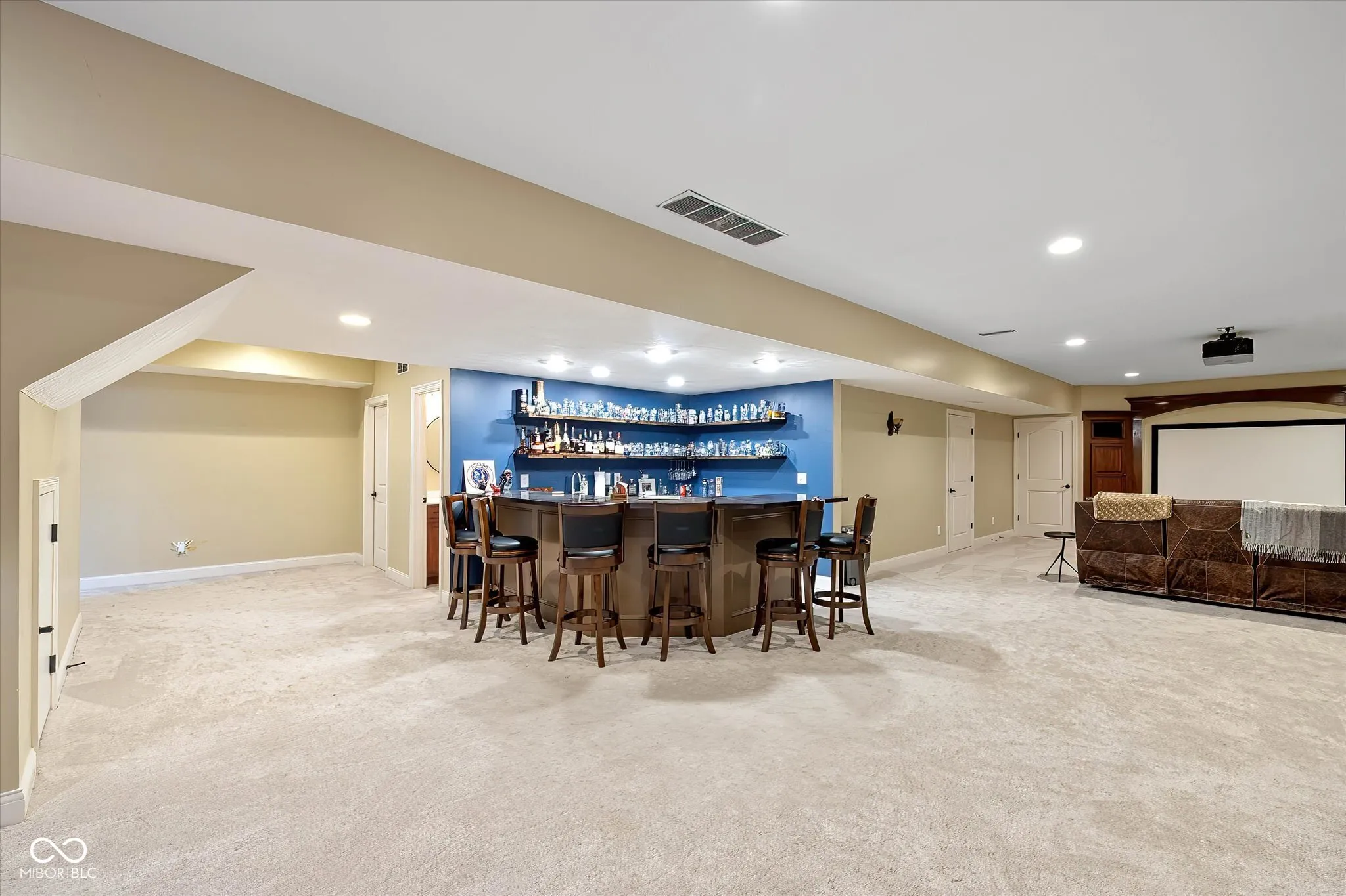 Fishers, Indiana 46040, United States, 5 Bedrooms Bedrooms, ,5 BathroomsBathrooms,Residential,Pending,251992