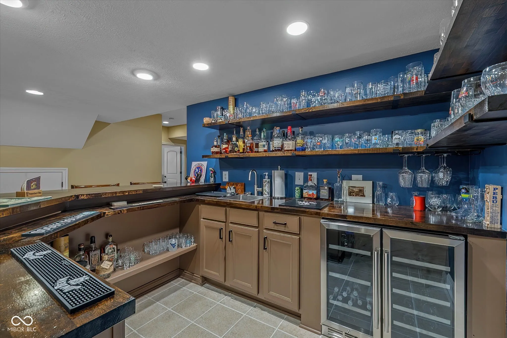 Fishers, Indiana 46040, United States, 5 Bedrooms Bedrooms, ,5 BathroomsBathrooms,Residential,Pending,251992