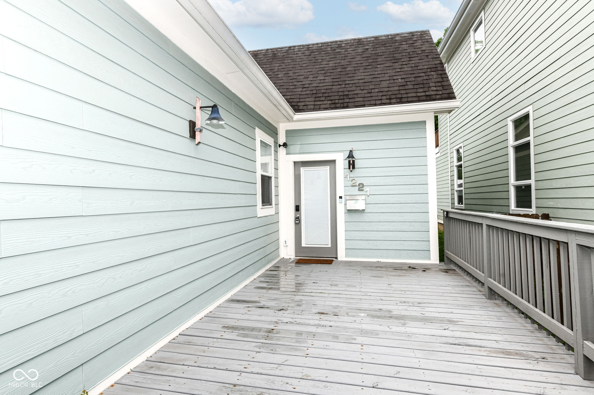 1221 Cottage Avenue
