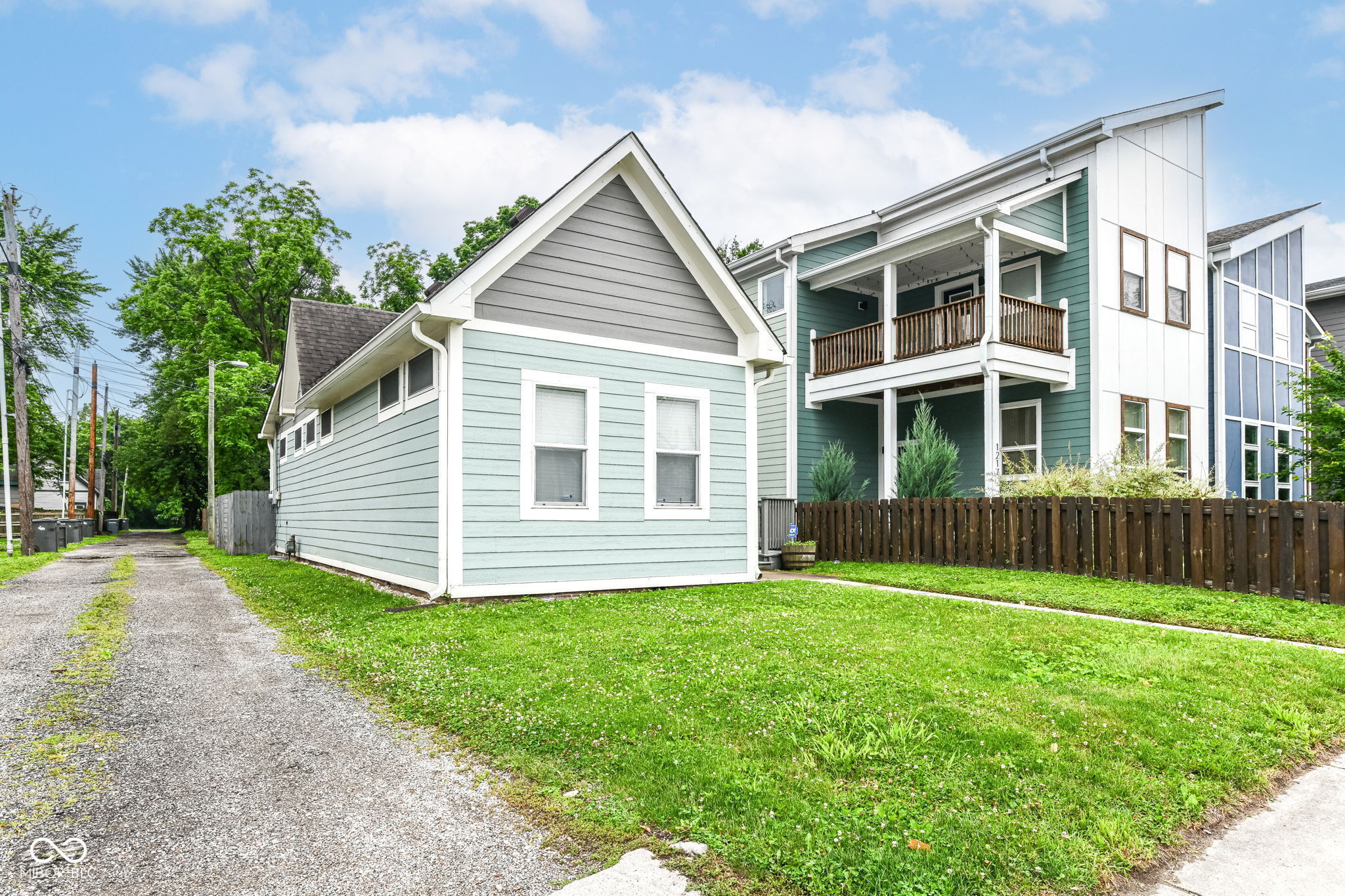 1221 Cottage Avenue
