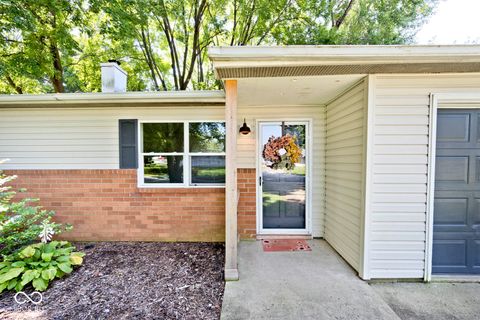 Photo of 975 Rolling Hill Road, Greenwood, IN 46142 (MLS # 22055855)