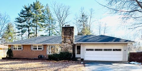 Photo of 2115 E 91st Street, Indianapolis, IN 46240 (MLS # 22082980)