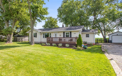 Photo of 3691 N Us 421, Whitestown, IN 46075 (MLS # 22110471)