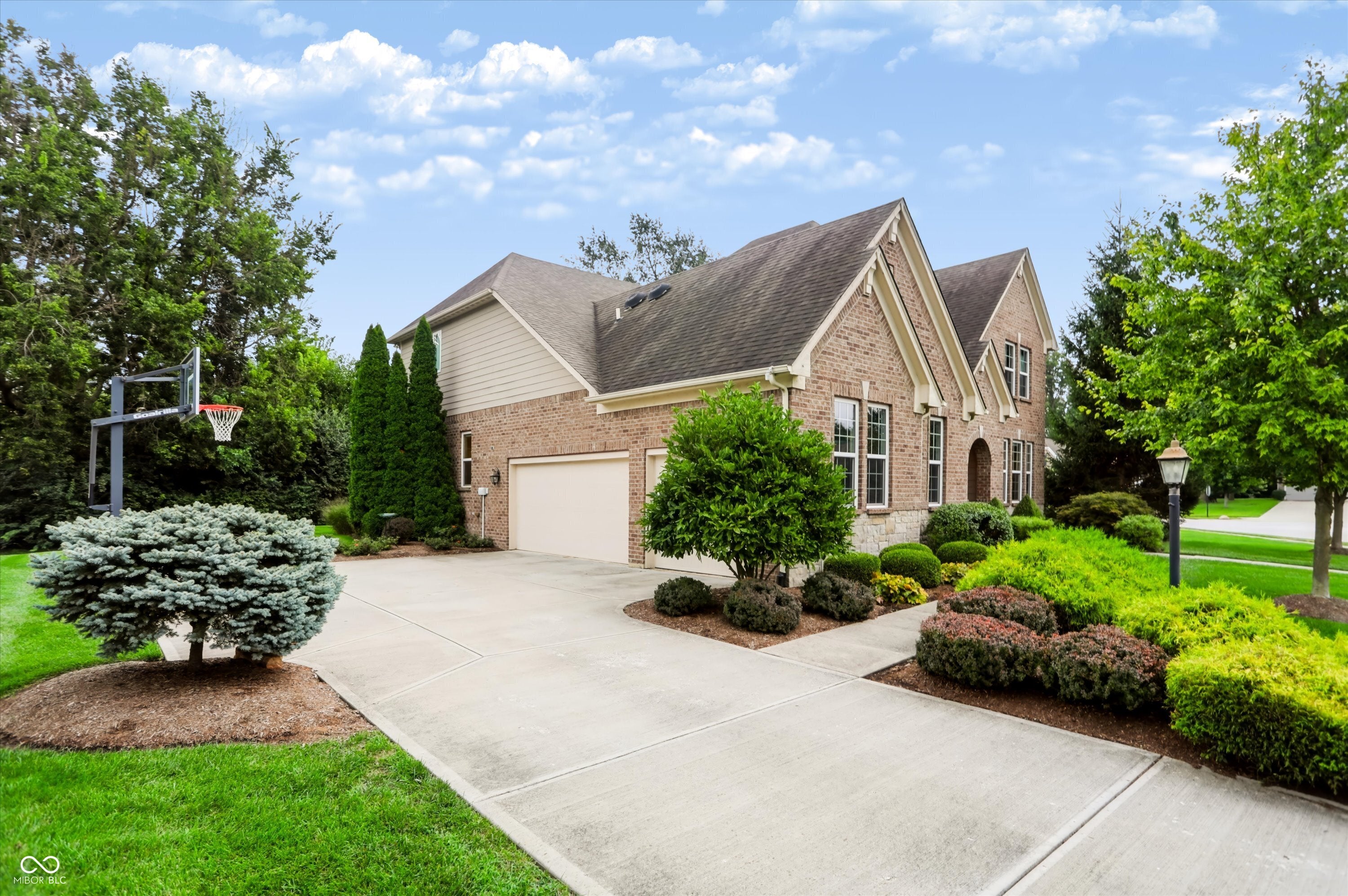 275 N Bend Drive