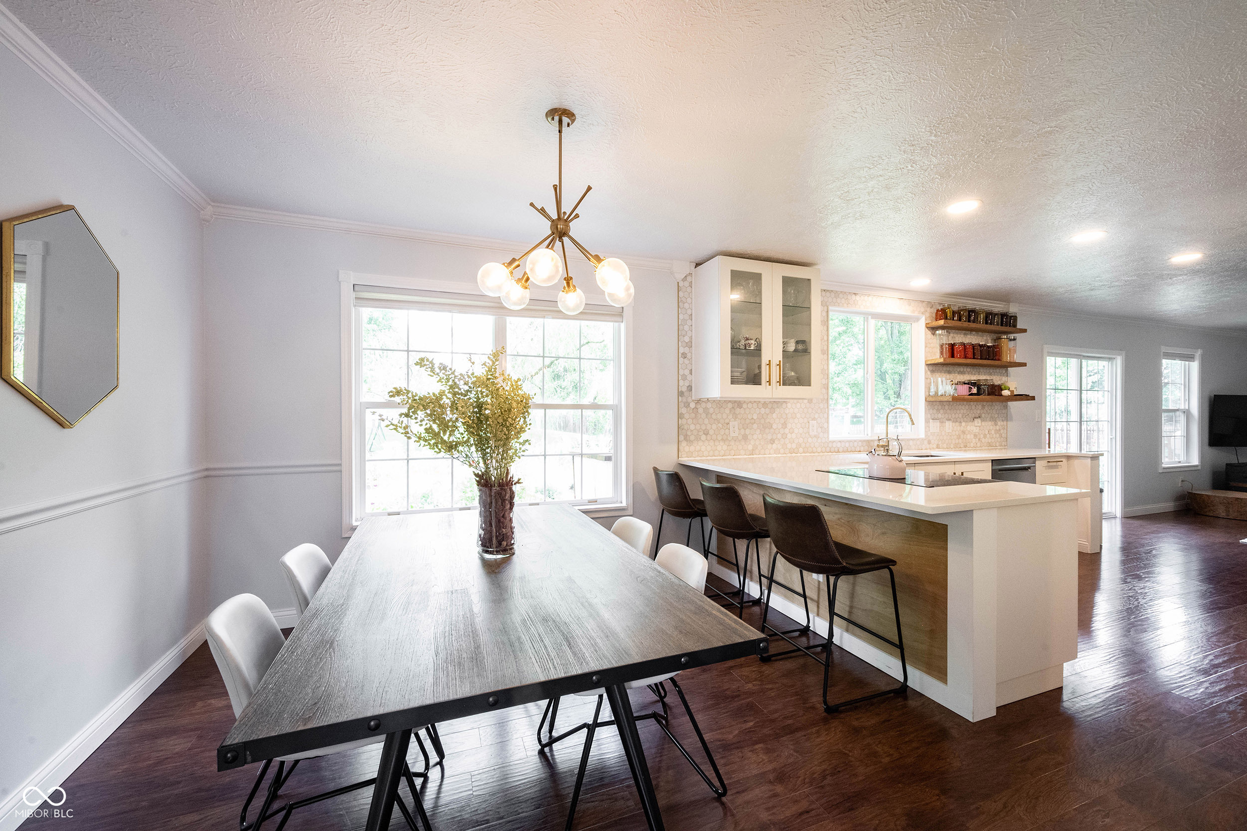 12526 Clearview Lane