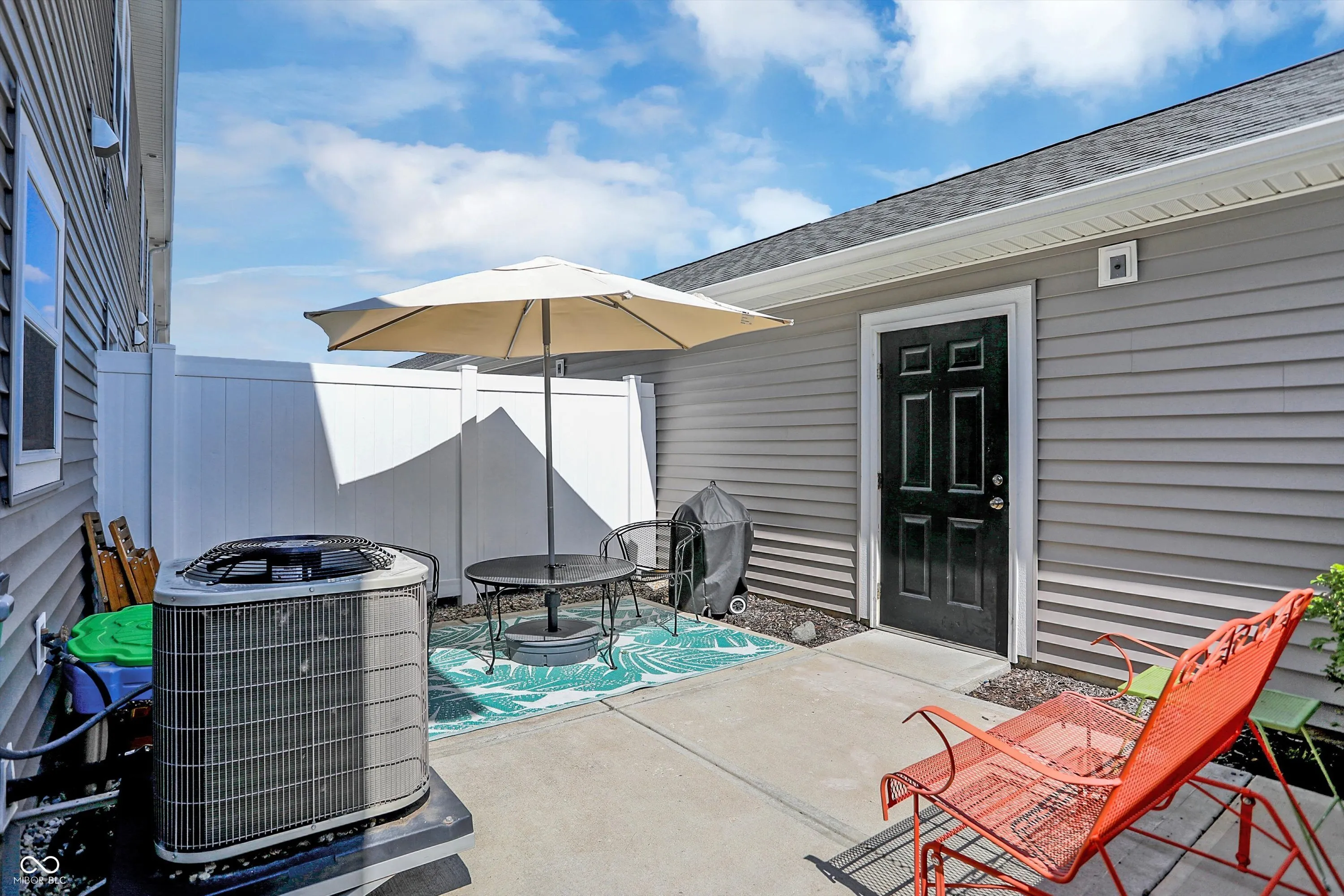 Westfield, Indiana 46074, United States, 3 Bedrooms Bedrooms, ,3 BathroomsBathrooms,Residential,Active,171228