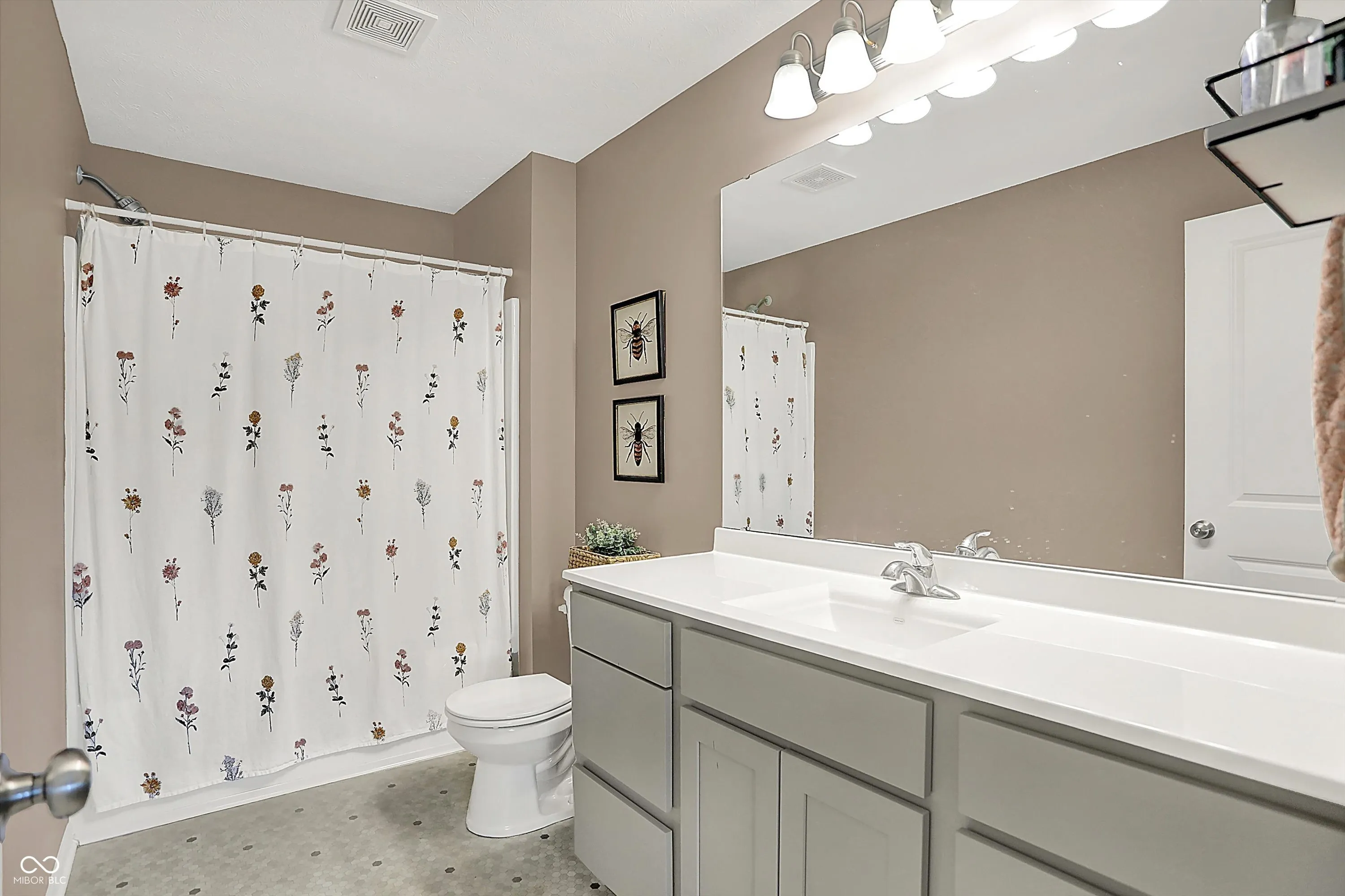 Westfield, Indiana 46074, United States, 3 Bedrooms Bedrooms, ,3 BathroomsBathrooms,Residential,Active,171228