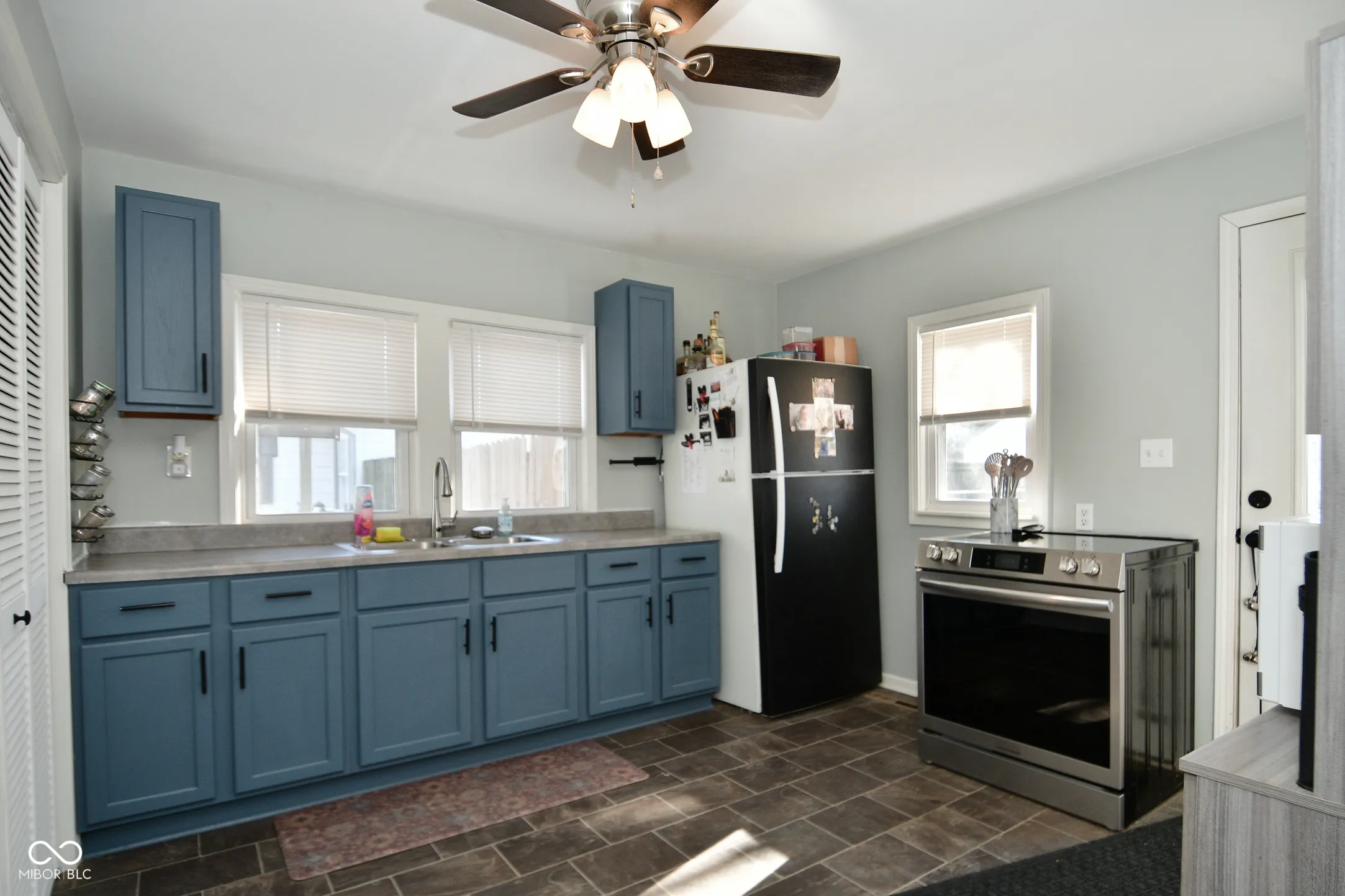 Franklin, Indiana 46131, United States, 3 Bedrooms Bedrooms, ,1 BathroomBathrooms,Residential,Pending,12430