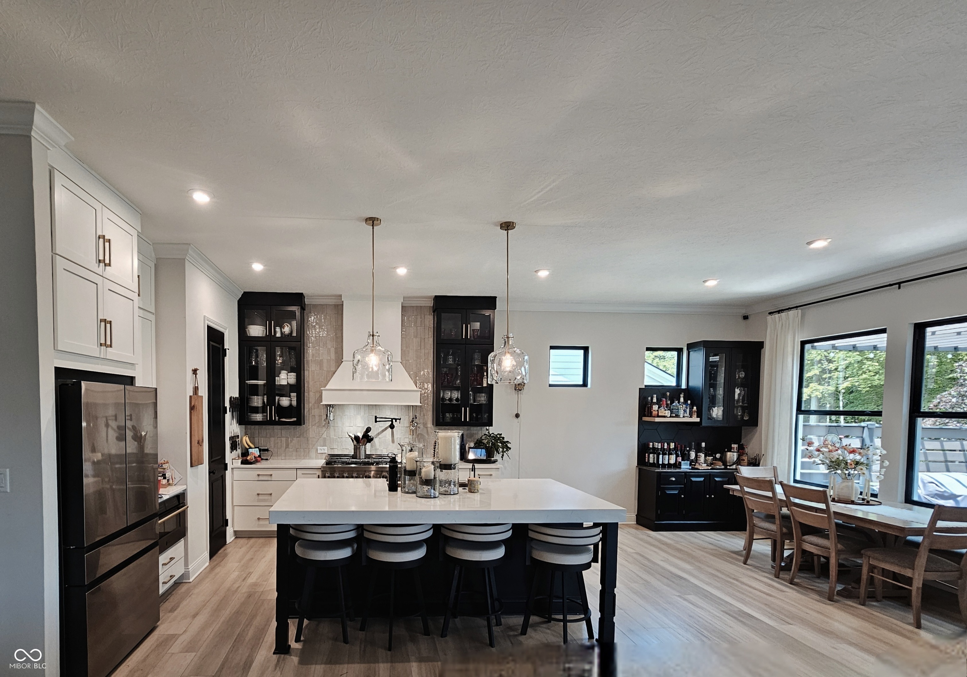 5686 Ellie Court