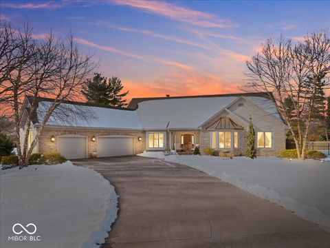 Photo of 7631 Torbay Circle, Indianapolis, IN 46254 (MLS # 22081916)