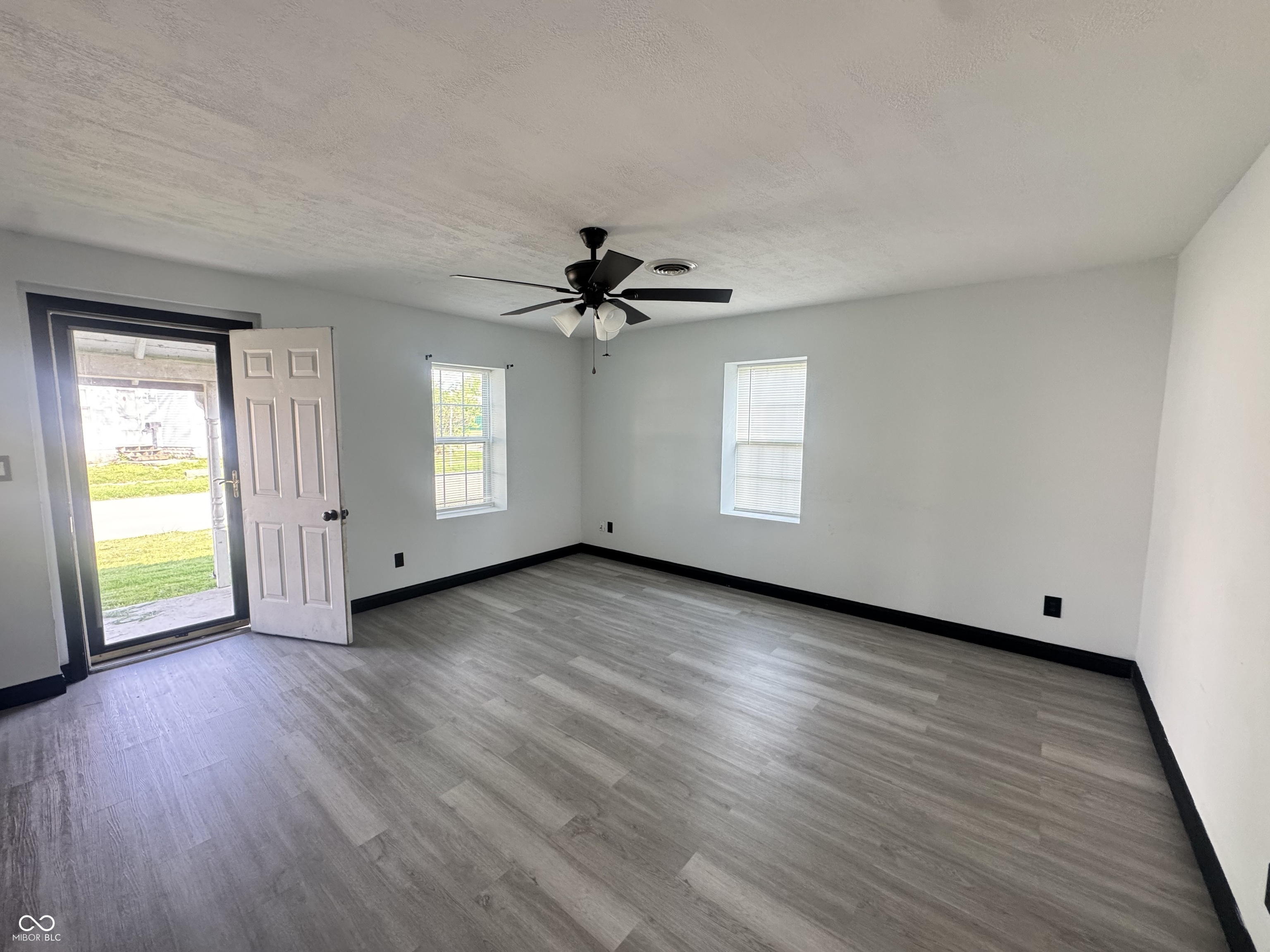 608 S Broadway Street