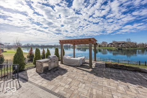 4305 Prairie Falcon Drive Zionsville IN 46077