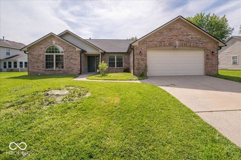 Photo of 1662 Acorn Road, Franklin, IN 46131 (MLS # 22105101)